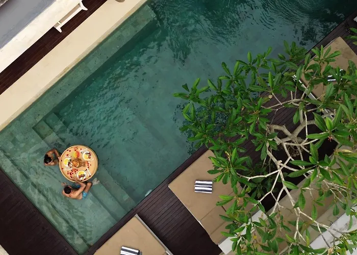 4 Bedroom Jungle Oasis In Pererenan * Canggu