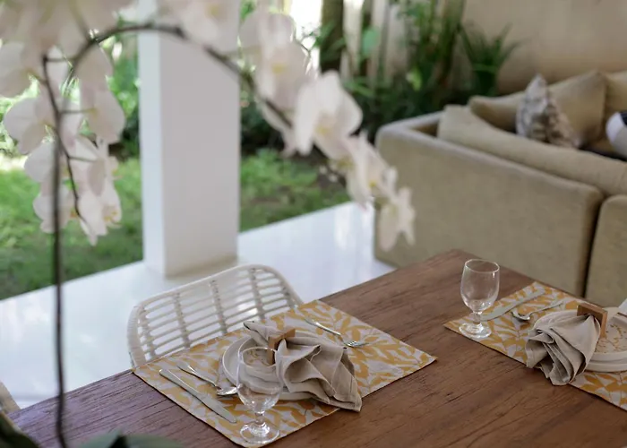 4 Bedroom Jungle Oasis In Pererenan Villa